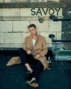 London Square Mile Magazine 2022 Sam Heughan Cover #1 -CELEBRITY MAGAZINES 20220325 084712