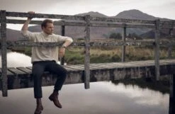 The Rake Magazine #73 Sam Heughan In The Highlands -CELEBRITY MAGAZINES EpUCedqUUAIb74Y