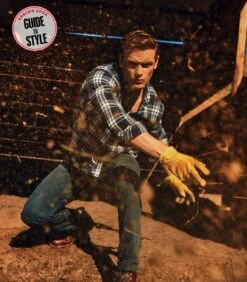 MEN’S HEALTH MAGAZINE MARCH 2022 SAM HEUGHAN OUTLANDER (USA Only) -CELEBRITY MAGAZINES FLWCEKkUcAI0MQY