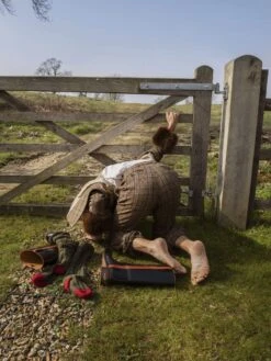 Harry Styles For Better Homes & Gardens June 2022 -CELEBRITY MAGAZINES FRSKBixWQAEfTQN