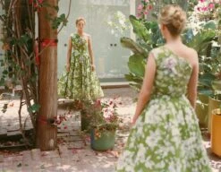 US Vogue Magazine October 2022 Jennifer Lawrence Olena Zelenska 6 US Vogue Magazine October 2022 Jennifer Lawrence Olena Zelenska -CELEBRITY MAGAZINES Fb NLnXWYAEXyEt