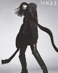 BRITISH VOGUE OCTOBER 2022 TIMOTHEE CHALAMET COVER -CELEBRITY MAGAZINES FctNIgPaMAc 41R