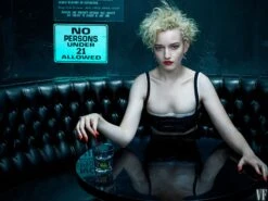 VANITY FAIR Magazine Hollywood 2023 REGE-JEAN PAGE Jeremy Allen White Emma Corrin Aaron Johnson -CELEBRITY MAGAZINES FpAlXv WAAEaJv7