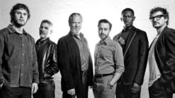 PEDRO PASCAL/EVAN PETERS - HOLLYWOOD REPORTER MAGAZINE - MAY 2023 -CELEBRITY MAGAZINES Fw5kc7aWAAIR62s