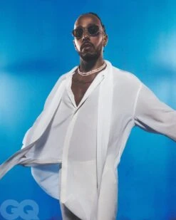 BRITISH GQ Magazine April/May 2024 Lewis Hamilton Cover (Minor Defect On Cover) -CELEBRITY MAGAZINES GKE iLrXYAAy0xP