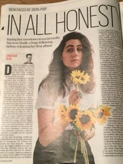 UK Culture Magazine 1/2019 TIMOTHEE CHALAMET Anya Taylor-Joy DODIE Martin Clunes 9 UK Culture Magazine 1/2019 TIMOTHEE CHALAMET Anya Taylor-Joy DODIE Martin Clunes -CELEBRITY MAGAZINES IMG 0078