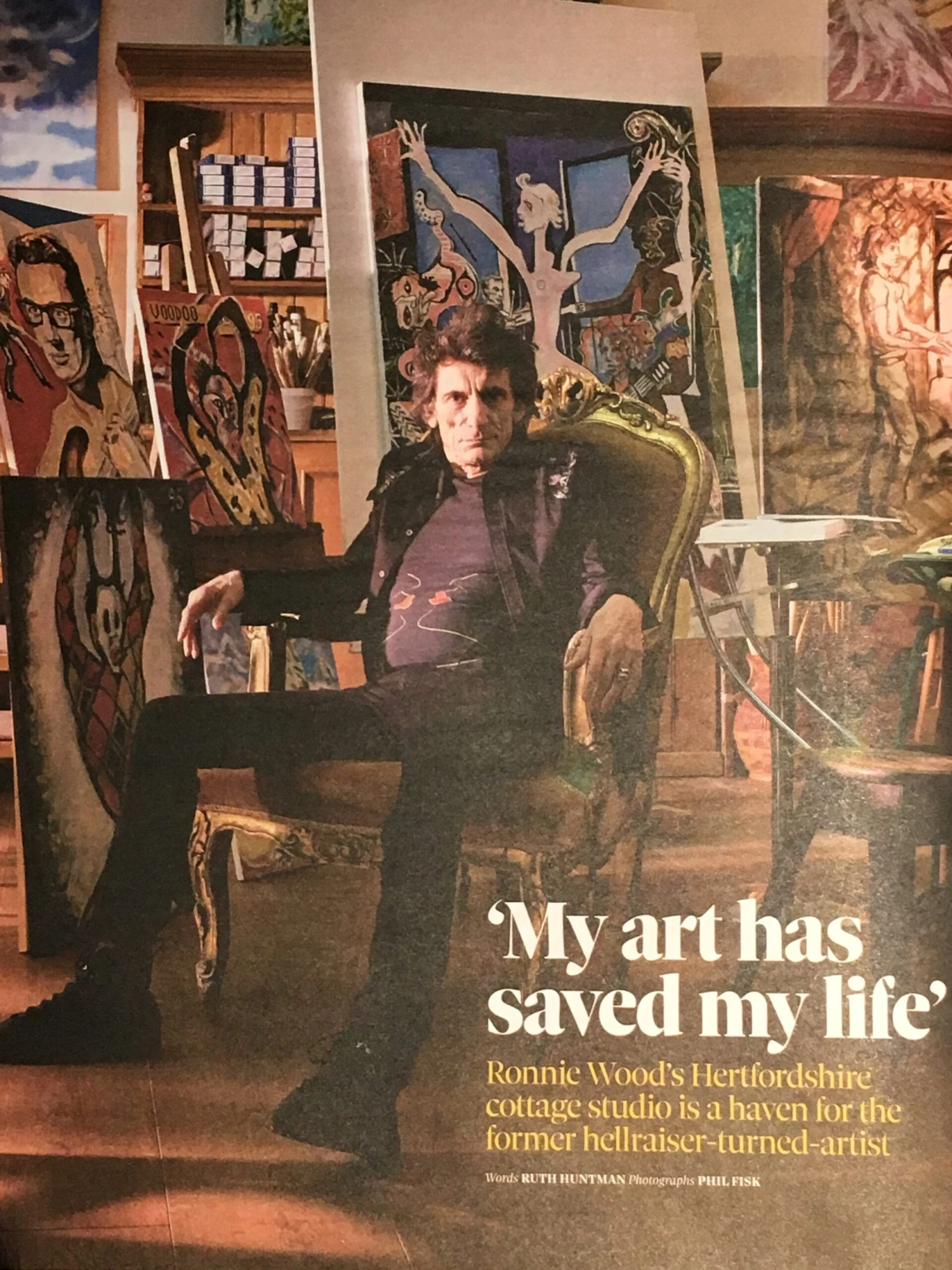 UK OBSERVER MAGAZINE - 28 April 2019 Lily Collins Cover & Interview - Ronnie Wood 4 UK OBSERVER MAGAZINE - 28 April 2019 Lily Collins Cover & Interview - Ronnie Wood - Image 2