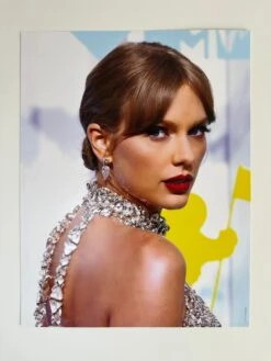 Ultimate Taylor Swift Fan Pack April 2025 + 9 Gifts Inside 15 Ultimate Taylor Swift Fan Pack April 2025 + 9 Gifts Inside -CELEBRITY MAGAZINES IMG 9019