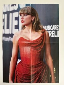 Ultimate Taylor Swift Fan Pack April 2025 + 9 Gifts Inside 17 Ultimate Taylor Swift Fan Pack April 2025 + 9 Gifts Inside -CELEBRITY MAGAZINES IMG 9022