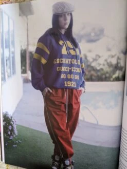 I-D Magazine No.363 Billie Eilish For Gucci Spread -CELEBRITY MAGAZINES PXL 20210714 131604213.MP
