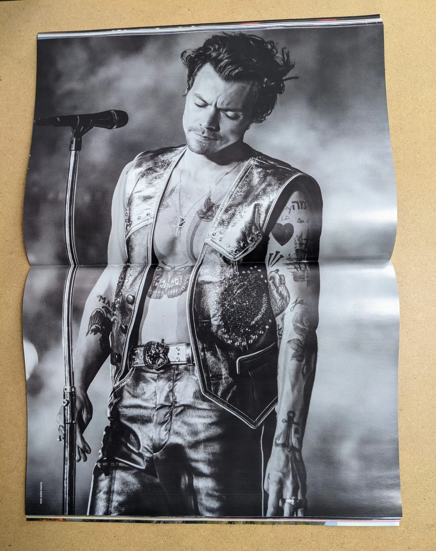 Harry Styles - Modern Day Icons Magazine - Exclusive Posters Inside! 5 Harry Styles - Modern Day Icons Magazine - Exclusive Posters Inside! - Image 3