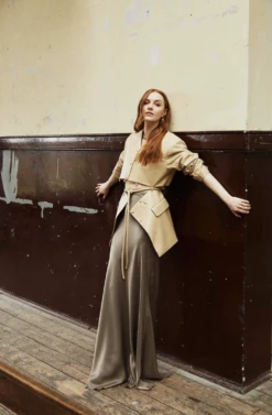 SQUARE MILE Magazine May 2024 Richard Rankin Harriet Slater Outlander -CELEBRITY MAGAZINES Screenshot 20240516 120018