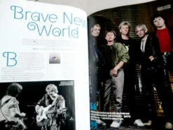 CLASSIC ROCK PLATINUM SERIES #72 YES - THE COMPLETE STORY -CELEBRITY MAGAZINES s l1600 9 dbb419a7 df88 4f5b b1f4 453a6e2b0e52